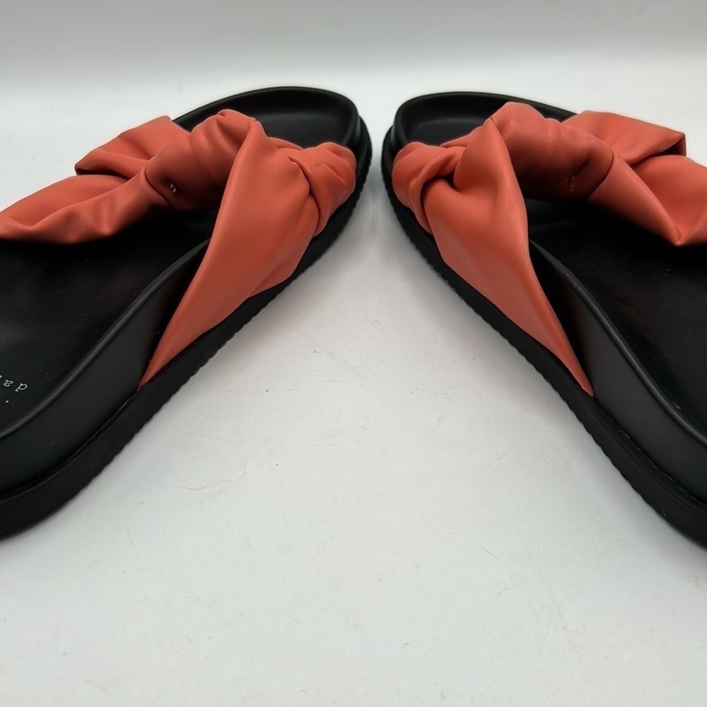 A New Day Orange Twist Black Flat Summer Sandals Size 8.5 - Picture 7 of 9